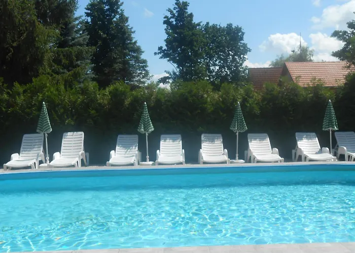 Mit Pool, Wlan Direkt Am 70qm Balatonmáriafürdő